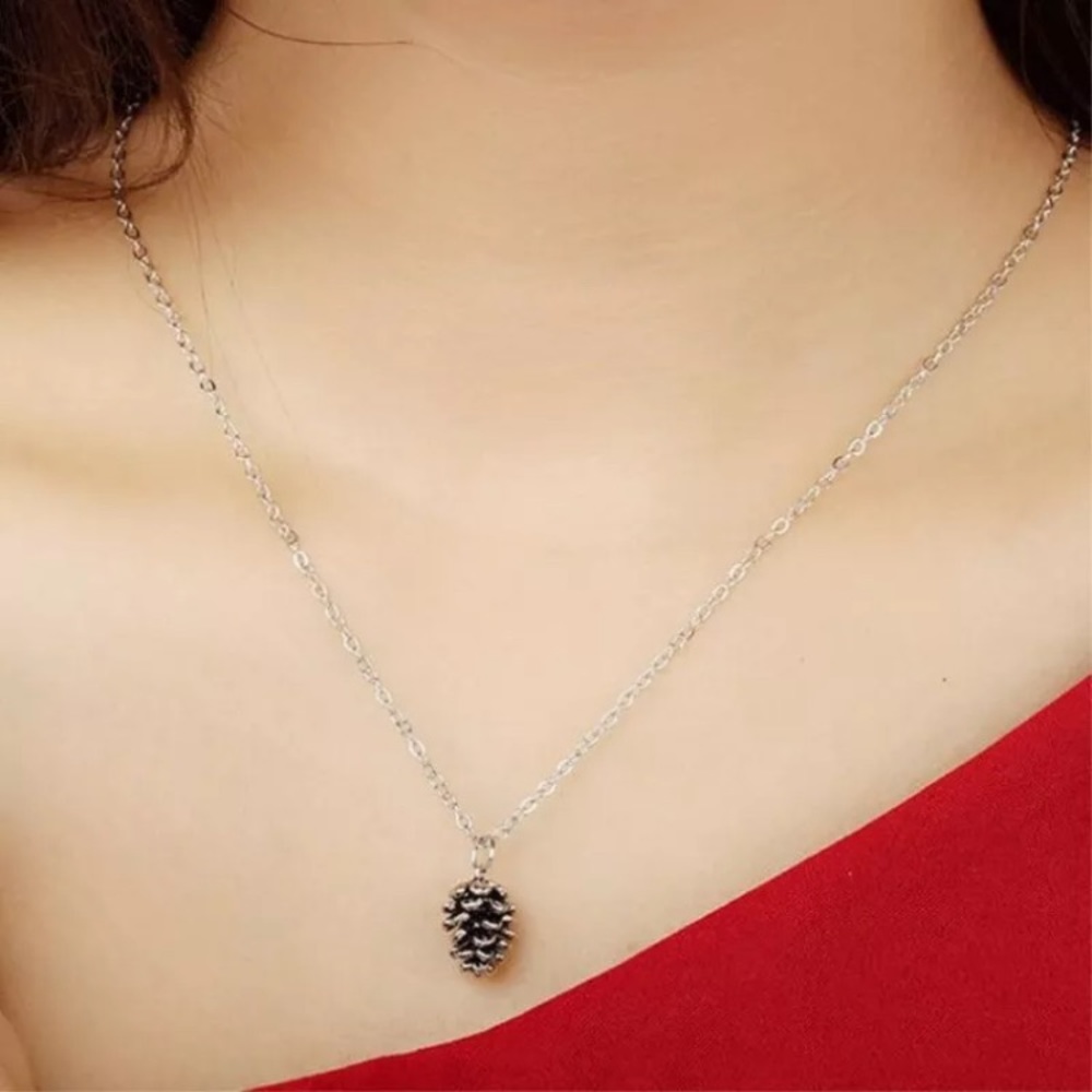 “Fallen Treasure” Pine Cone Fall Minimal Jewelry - Picture 4 of 12